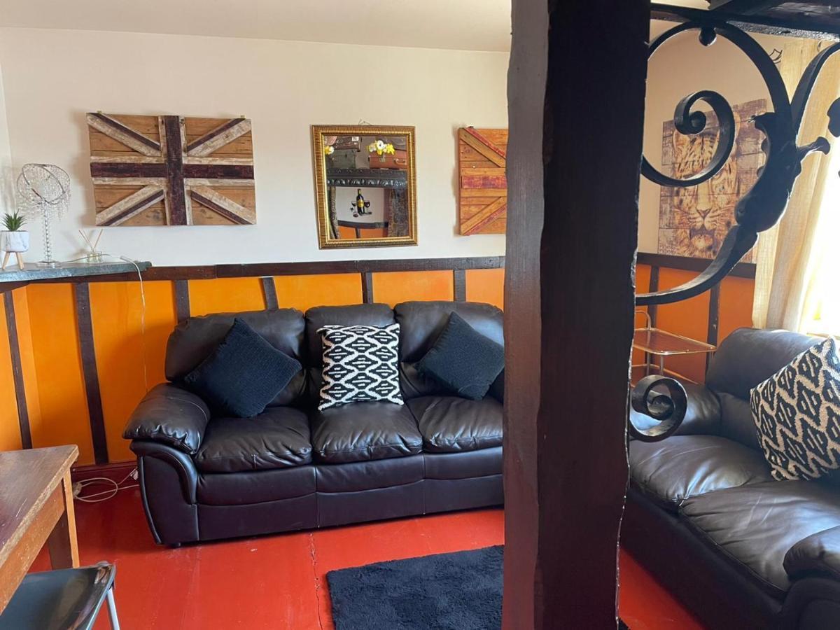 Kirklevington Yarm Cottages Sleeping 12 מראה חיצוני תמונה
