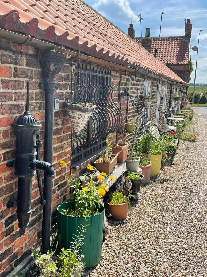 Kirklevington Yarm Cottages Sleeping 12 מראה חיצוני תמונה